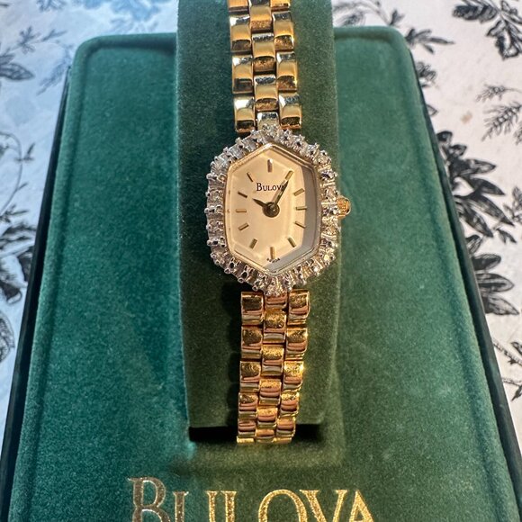 Bulova Vintage Gold Tone Diamond Link Watch - Picture 3 of 8